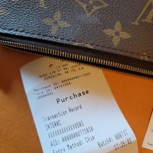 Louis Vuitton pochette pouch